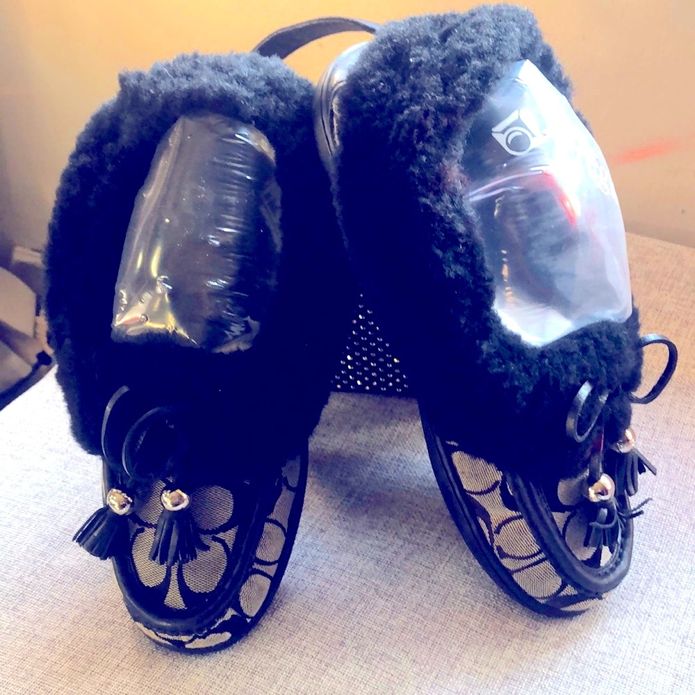 💯NWOT STUNNING WARM COACH SLEEPERS/SZ 8 🤩